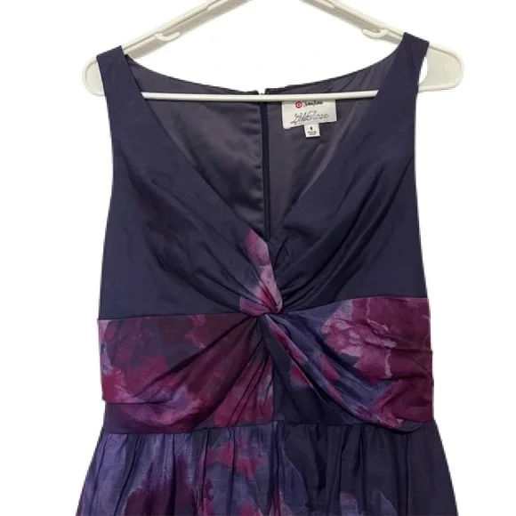 Neuman Marcus Ella RoseElegant Purple and Pink Floral Dress. - Picture 4 of 5